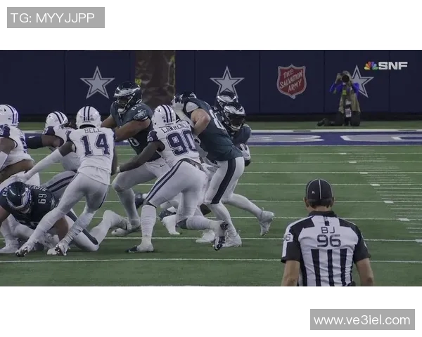 2010年NFL精彩对决巨人队与老鹰队的激烈较量回顾