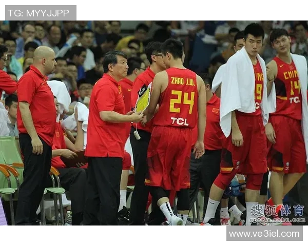 2017年中国男篮与意大利队激战回顾与精彩瞬间分析